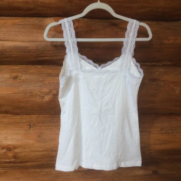 Maurices NWT Y2K Lace ASO Elena Gilbert White Vampire Diaries Tank Top Size MED - Picture 2 of 4